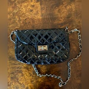Black Shoulder Handbag Has Woven Quilted Chain Super Lightweight